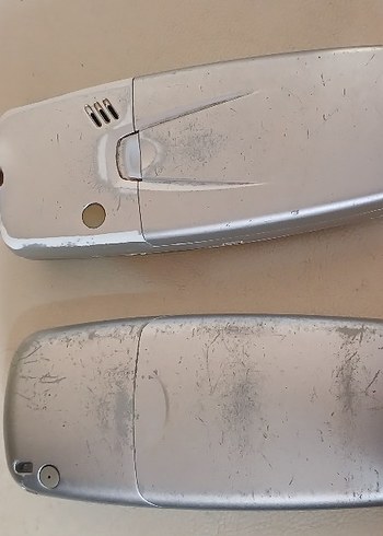 LG Gri ve Beyaz Eski Model Telefonlar - Görsel 2