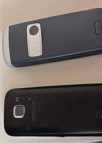 LG Gri ve Beyaz Eski Model Telefonlar - Görsel 4