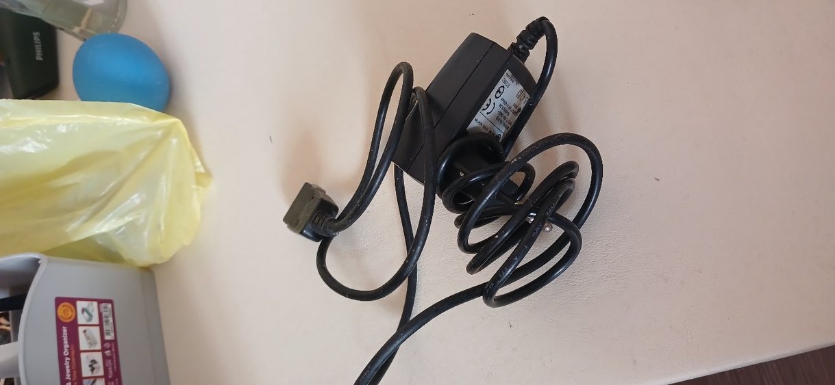 LG Gri ve Beyaz Eski Model Telefonlar - Görsel 5