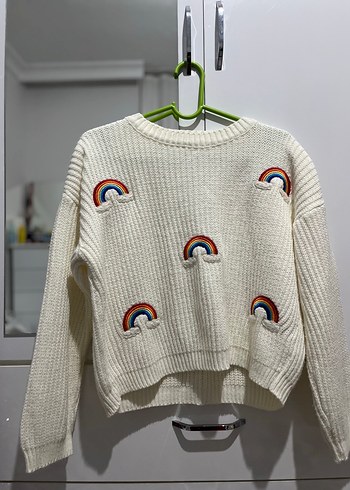 Gökkuşağı Desenli Beyaz Kazak - Görsel 5