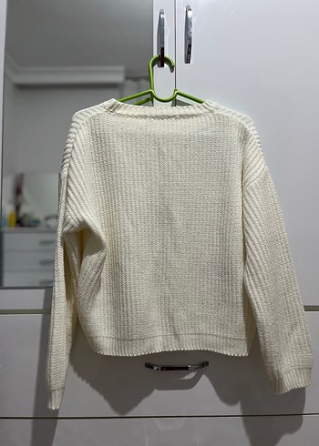 Gökkuşağı Desenli Beyaz Kazak - Görsel 4