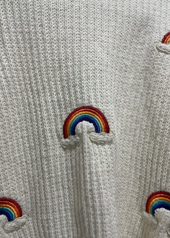 Gökkuşağı Desenli Beyaz Kazak - Görsel 6