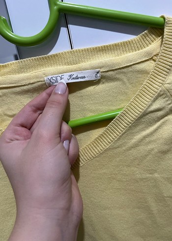 Sarı V Yaka Triko Kazak - Görsel 3