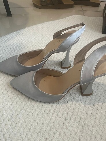 38 Beden gri Renk Kadın Gümüş Saten 11 cm Topuklu Ayakkabı