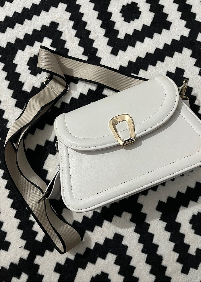 Beyaz Çanta - Görsel 2