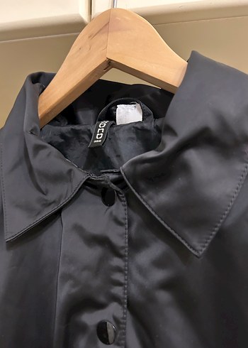 H&M Siyah Düğmeli Kadın saten Street Wear Ceket - Görsel 4
