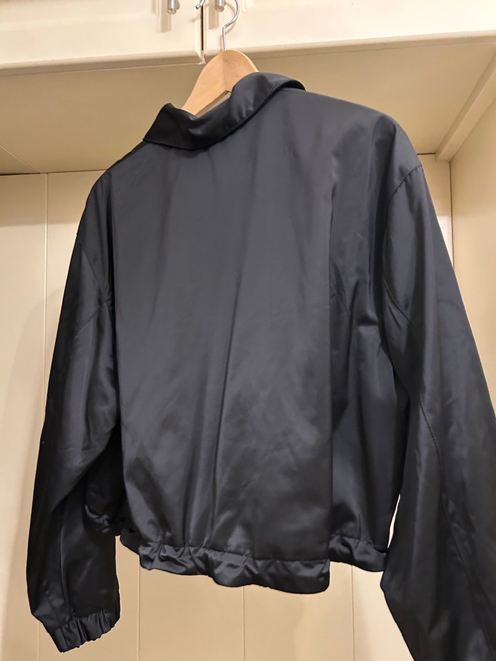 H&M Siyah Düğmeli Kadın saten Street Wear Ceket - Görsel 2