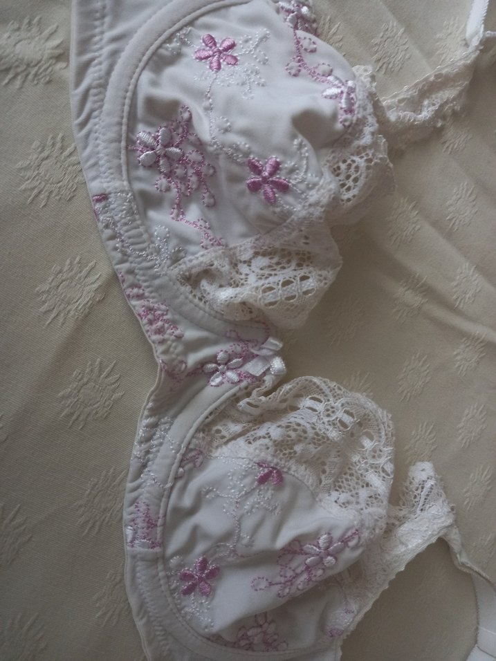 İşlemeli Beyaz Bohem Sütyen - Görsel 2