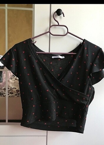 Kruvaze Crop