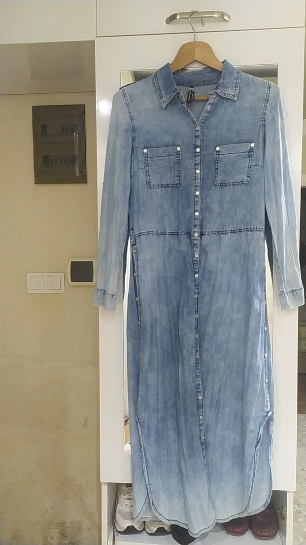 Uzun Kesim Düğmeli Kadın Kot elbise 38 beden - Görsel 2