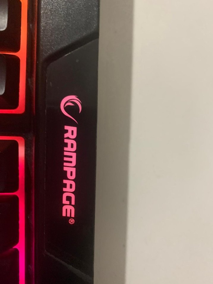 Renkli LED Işıklı Kablolu Klavye - Görsel 3