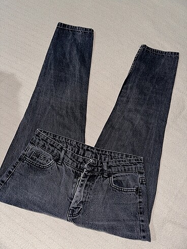 Mom Jean
