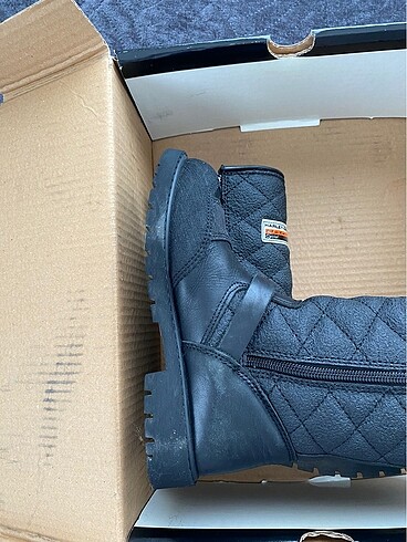 31 Beden siyah Renk Orjinal cocuk harley davidson bot