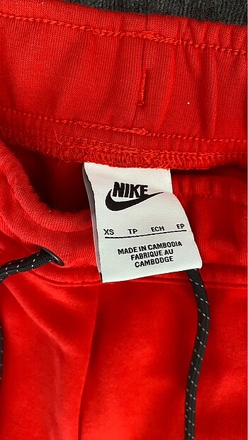 xs Beden Orjinal nike tech fleece