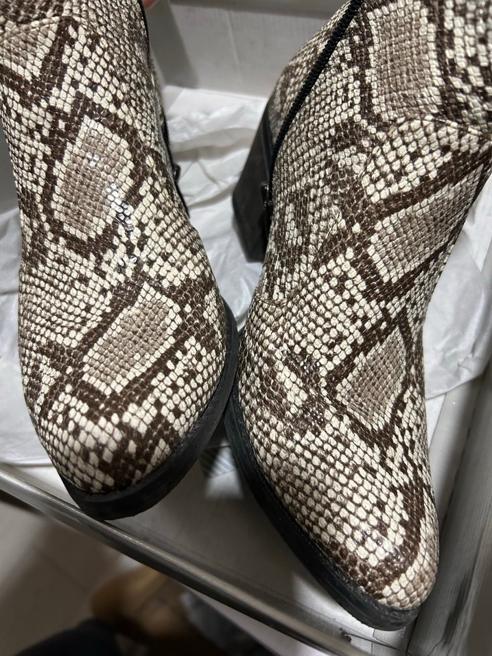 Kahverengi Yılan Desenli Kadın Deri Bot - Görsel 5