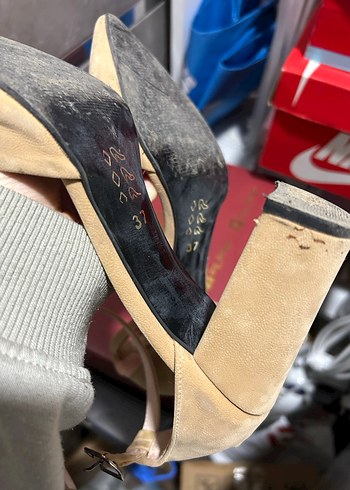 Bej Süet Tokalı Topuklu Kadın Ayakkabı - Görsel 5