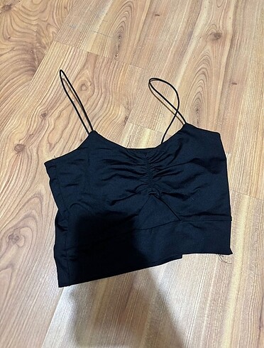 PENCERE DETAY CROP TOP