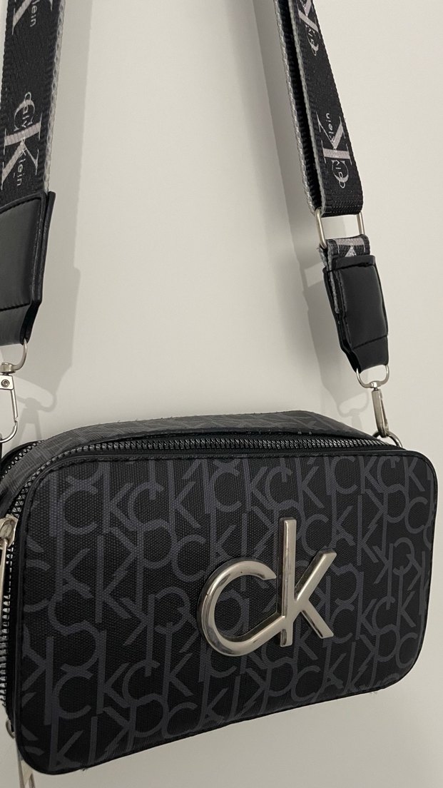 Calvin Klein Baskılı Kadın Askılı Çanta - Görsel 2