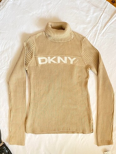 DKNY y2k/ dkny kazak