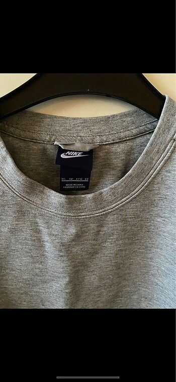 xs Beden nike kolları fosforlu sweatshirt
