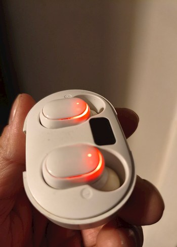 Beyaz Kablosuz Kulaklık - Görsel 2