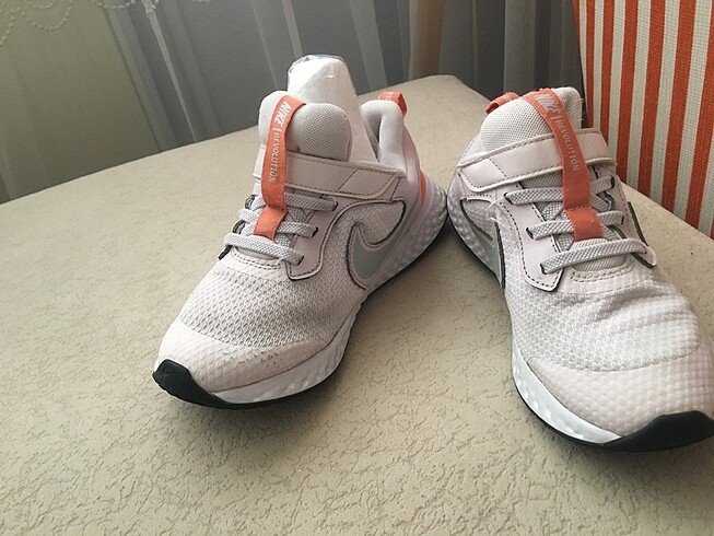Nike Kız Çocuk Spor Ayakkabı