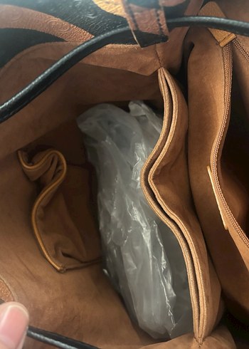 Orjinal Vakko Kahverengi Deri Çizgili Kadın Omuz Çantası - Görsel 4