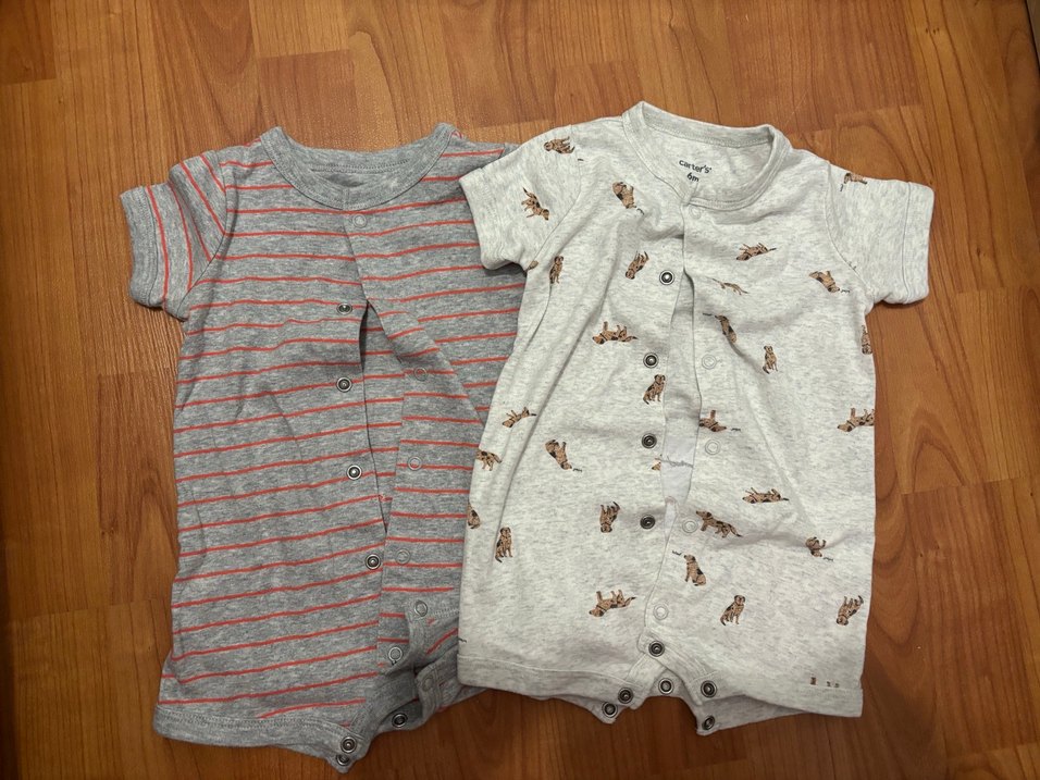 Carters marka Gri Nakışlı Erkek Bebek Kısa Kollu Tulum - Görsel 2