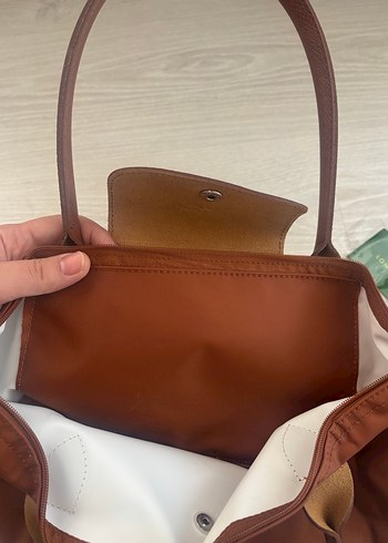 Longchamp marka Deri Fermuarlı Kadın Çantası Bej - Görsel 6