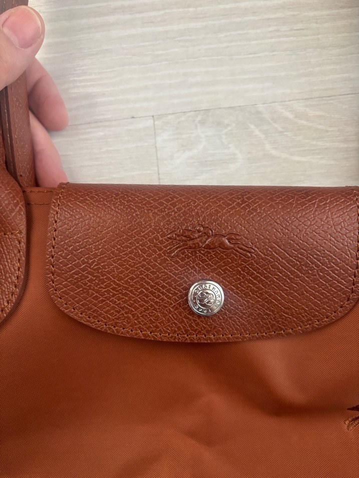 Longchamp marka Deri Fermuarlı Kadın Çantası Bej - Görsel 5