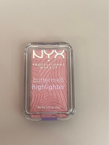 NYX Aydınlatıcı
