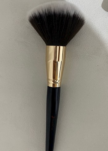 Beden Maybelline New York Super Lock Brow Glue Kaş Sabitleyici Maskara