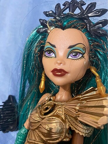  Beden Nefera Monster high