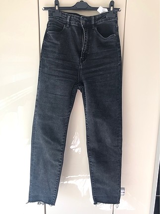 Stradivarius Mom Slim Jean