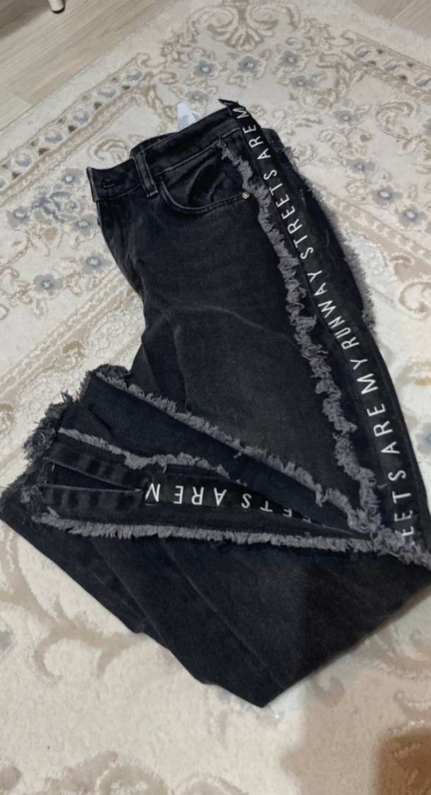 Gri Batik Desenli Kadın Kot Pantolon - Görsel 3