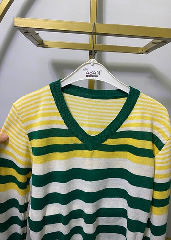 Renkli Çizgili V Yaka Kadın Kazak - Görsel 4