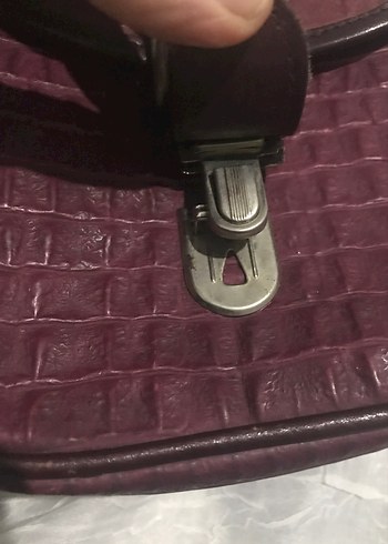 Bordo Deri Kemerli Yılan Desenli Kadın Çanta - Görsel 2