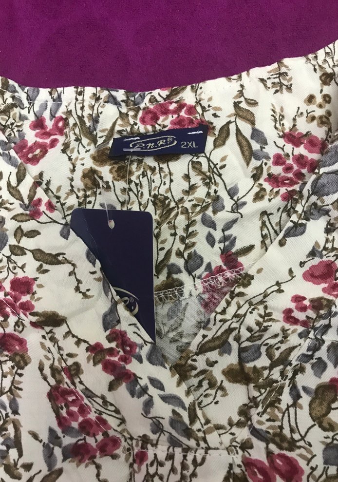 Çiçek Desenli V Yaka Fakir Kollu Bluz - Görsel 2