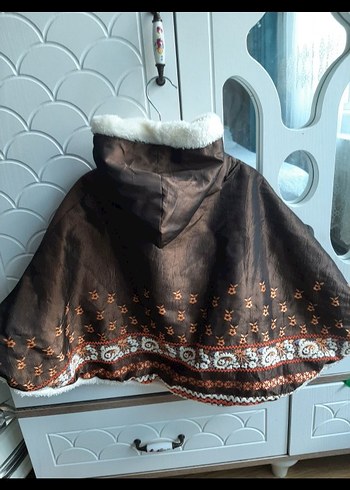 Kız Çocuk Kapüşonlu Kahverengi Nakışlı Panço - Görsel 4