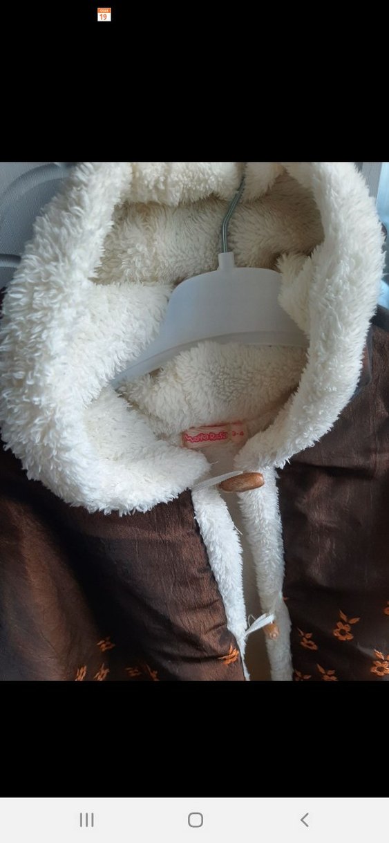 Kız Çocuk Kapüşonlu Kahverengi Nakışlı Panço - Görsel 3