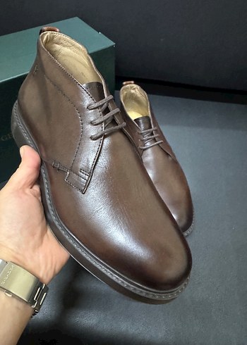 George Hogg bot 42 - Görsel 3