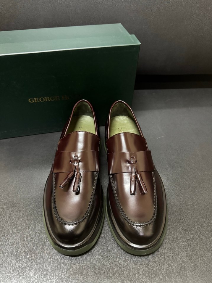 George Hogg - Görsel 2