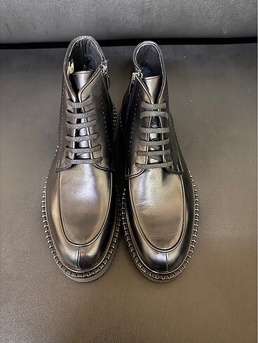 Divarese George Hogg 42