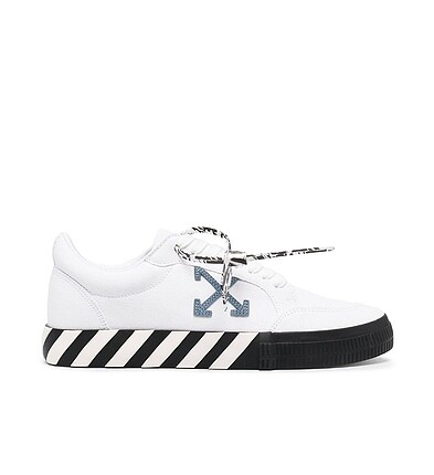 Off White Logo patch Sneakers