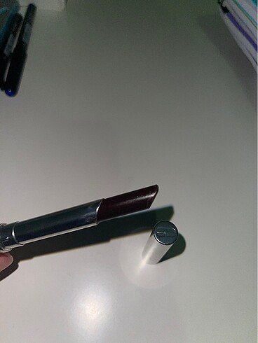 Clinique Almost Lipstick Black Honey Ruj