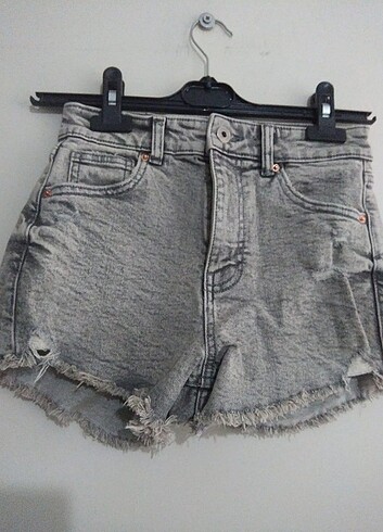 Bershka lolita yırtık mini kot jean #beğeni #takip #kot#şort min