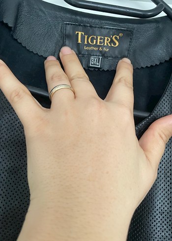 Uzun Siyah Deri Kadın Ceket - Görsel 5