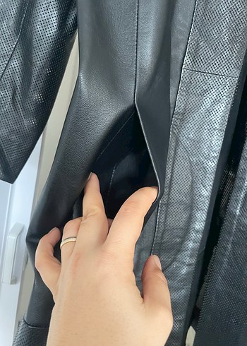 Uzun Siyah Deri Kadın Ceket - Görsel 3