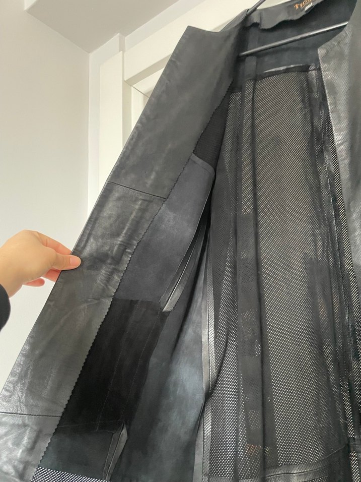 Uzun Siyah Deri Kadın Ceket - Görsel 4