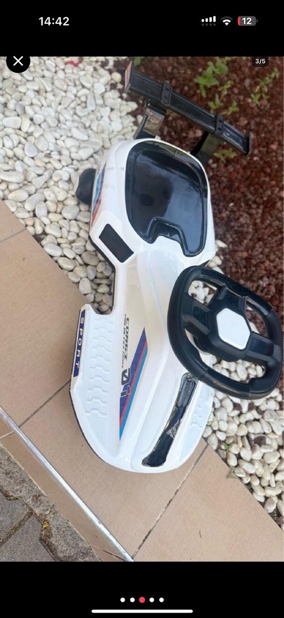 Beyaz ve Siyah Çocuk Scooterı karınca kaykay plazma sesli bingit - Görsel 2